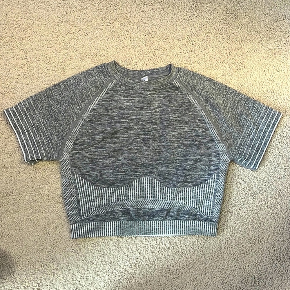 Women’s workout top